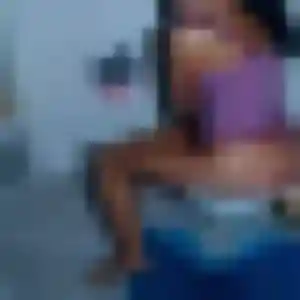 Photo de Adelaide à Eclassan (31 ans) - plan cul discret