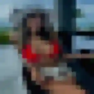 Lisette, 29 ans, connectée à Épuisay pour un plan cul