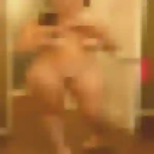 Soraya, 42 ans, veut un plan cul à Erquy