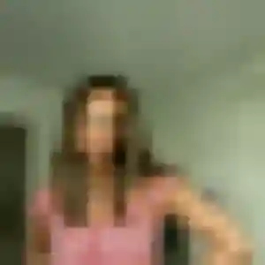 Contacte Angelique, 22 ans à Étain en t'inscrivant