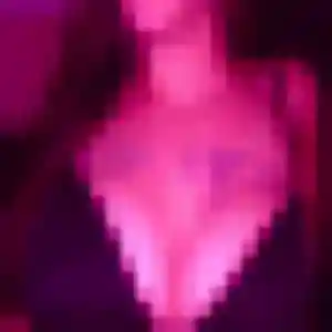 Rencontre Julie, 32 ans à Étrépagny en privé
