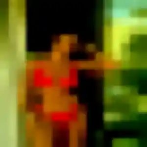 Charmante Nora, 29 ans à Flêtre - voir sa photo