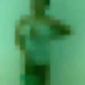 Elena, 25 ans, en ligne à Freneuse pour une rencontre coquine