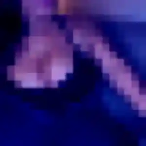 Violette, 25 ans, en ligne à Freneuse pour un plan cul