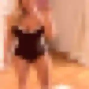 Profil de Emmanuelle à Ger (28 ans) - plan cul gratuit