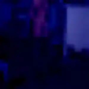 Flore, femme de 39 ans propose plan cul à Glun