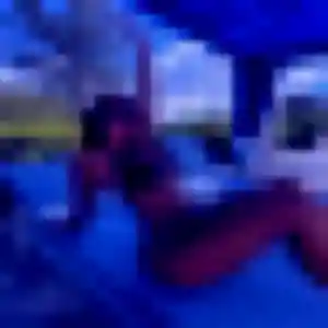 Helena, 31 ans, en ligne à Gouvix pour une rencontre coquine