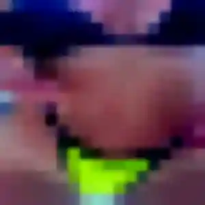 plan cul à Gouzeaucourt : photo de Giulia, 39 ans - accès libre