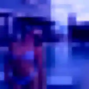 Erika, 22 ans, dispo pour plan cul à Granzay-Gript