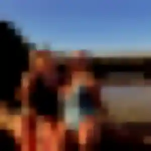 Charmante Anne, 26 ans à Gras - voir sa photo