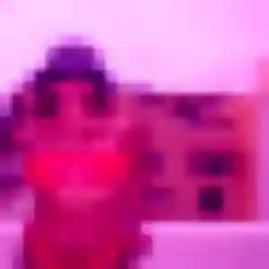 Capucine, 45 ans, en ligne à Hèches pour un plan cul