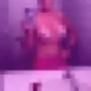 Kim, 26 ans, connectée à Janvry pour une rencontre coquine