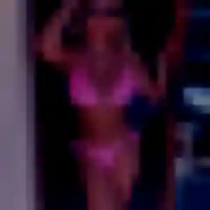 Oumaima (22 ans) à Jublains propose une rencontre maintenant