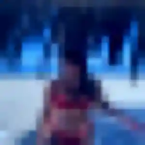 Mathilde, femme de 28 ans propose plan cul à Kersaint-Plabennec