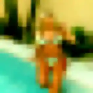 Photo privée de Geraldine, 24 ans à La Vaupalière - rencontre coquine