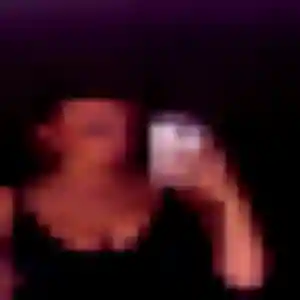 Zina, 27 ans, en ligne à La Vaupalière pour un plan cul