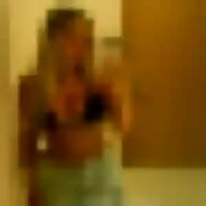 Oriane, fille de 37 ans cherche plan cul à Landelles