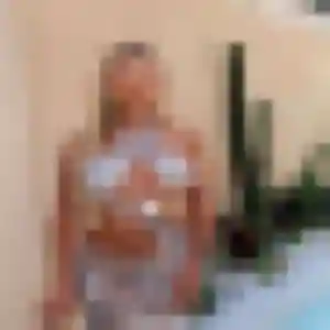Adele, 29 ans, cherche un plan cul à Landeronde