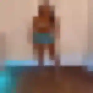 Photo de Vera à Landiras (31 ans) - plan cul discret