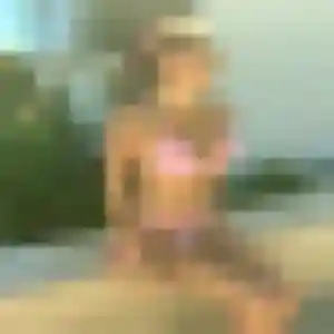 Sylviane, 26 ans, connectée à Lapalisse pour une rencontre coquine