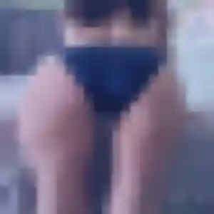 Contacte Fabienne, 27 ans à Larmor-Baden gratuitement