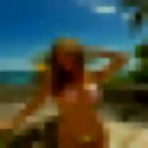 Djamila, femme de 32 ans cherche plan cul à Le Hinglé