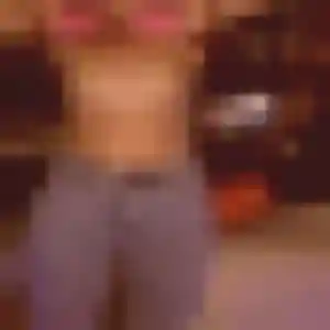 Katia, 22 ans, en ligne à Le Langon pour une rencontre coquine