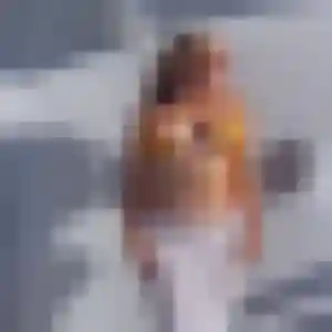 Photo privée de Melanie, 24 ans à Le Pont-Chrétien-Chabenet - rencontre coquine