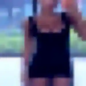 Photo exclusive de Emmanuelle, 28 ans à Le Vigen - plan discret