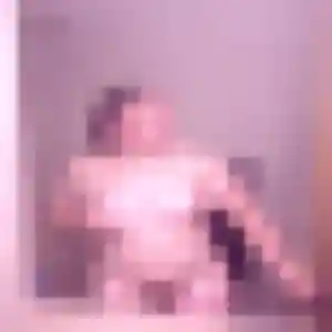 Laetitia, 26 ans, cherche un plan cul à Les Chères