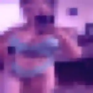 Photo de Sandrine à Les Hauts-de-Chée (25 ans) - plan cul anonyme