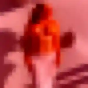 Noura (24 ans) à Les Salles-du-Gardon attend une rencontre rapidement