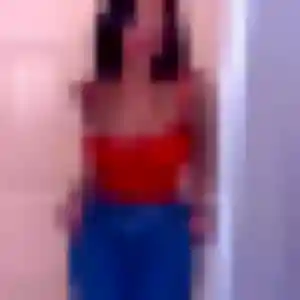 Irene, 23 ans, connectée à Ligny-le-Châtel pour un plan cul