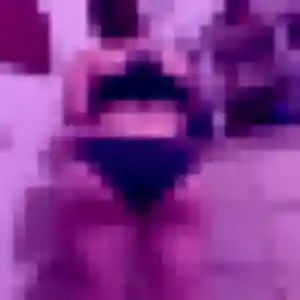 Naomi, fille de 42 ans propose plan cul à Limendous
