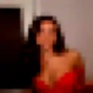 Anna, 25 ans, connectée à Loisy-sur-Marne pour un plan cul