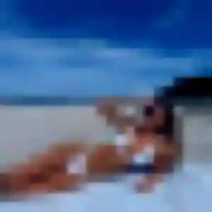 Rejoins Margot, 26 ans à Loix en privé