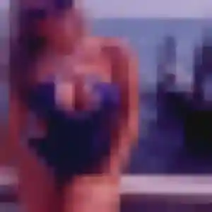 Fatima, 25 ans, en ligne à Lompret pour un plan cul