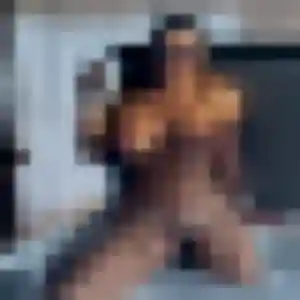 Photo de Emilie à Louzy (42 ans) - plan cul gratuit