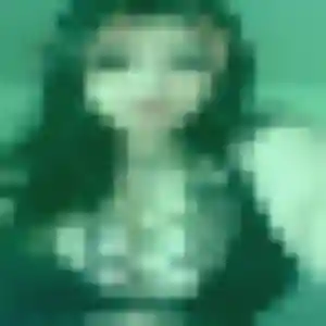 Contacte Naomi, 29 ans à Lucinges en privé