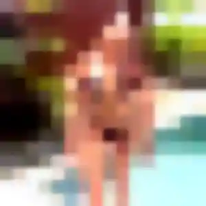 Mia, femme de 44 ans propose plan cul à Mauzac