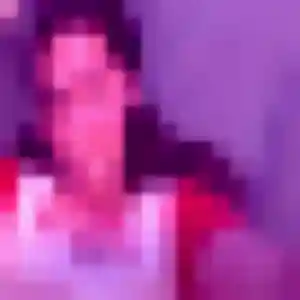 Capucine, 27 ans, connectée à Mexy pour une rencontre coquine