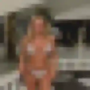 Alienor (33 ans) à Michery attend un plan cul ce soir