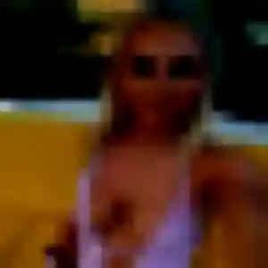 Phoebe, 29 ans, dispo pour plan cul à Montagnieu
