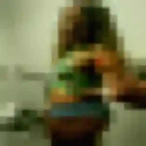 Louisa, 28 ans, disponible à Montagny-en-Vexin pour une rencontre coquine