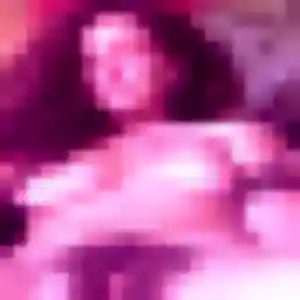 Romina, 23 ans, connectée à Montaut pour une rencontre coquine