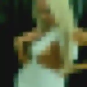 Debora de Montfaucon, 30 ans - plan cul en toute liberté