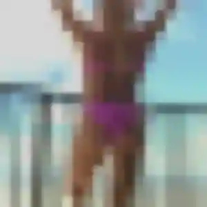 Alexandra, 36 ans, en ligne à Montpeyroux pour une rencontre coquine
