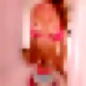 Helene, femme de 34 ans veut plan cul à Montret