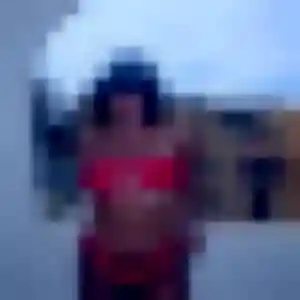 plan cul à Montrozier : photo de Sara, 35 ans - accès libre