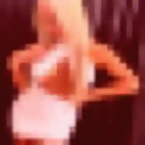 Photo de Brigitte à Morbecque (27 ans) - plan cul discret
